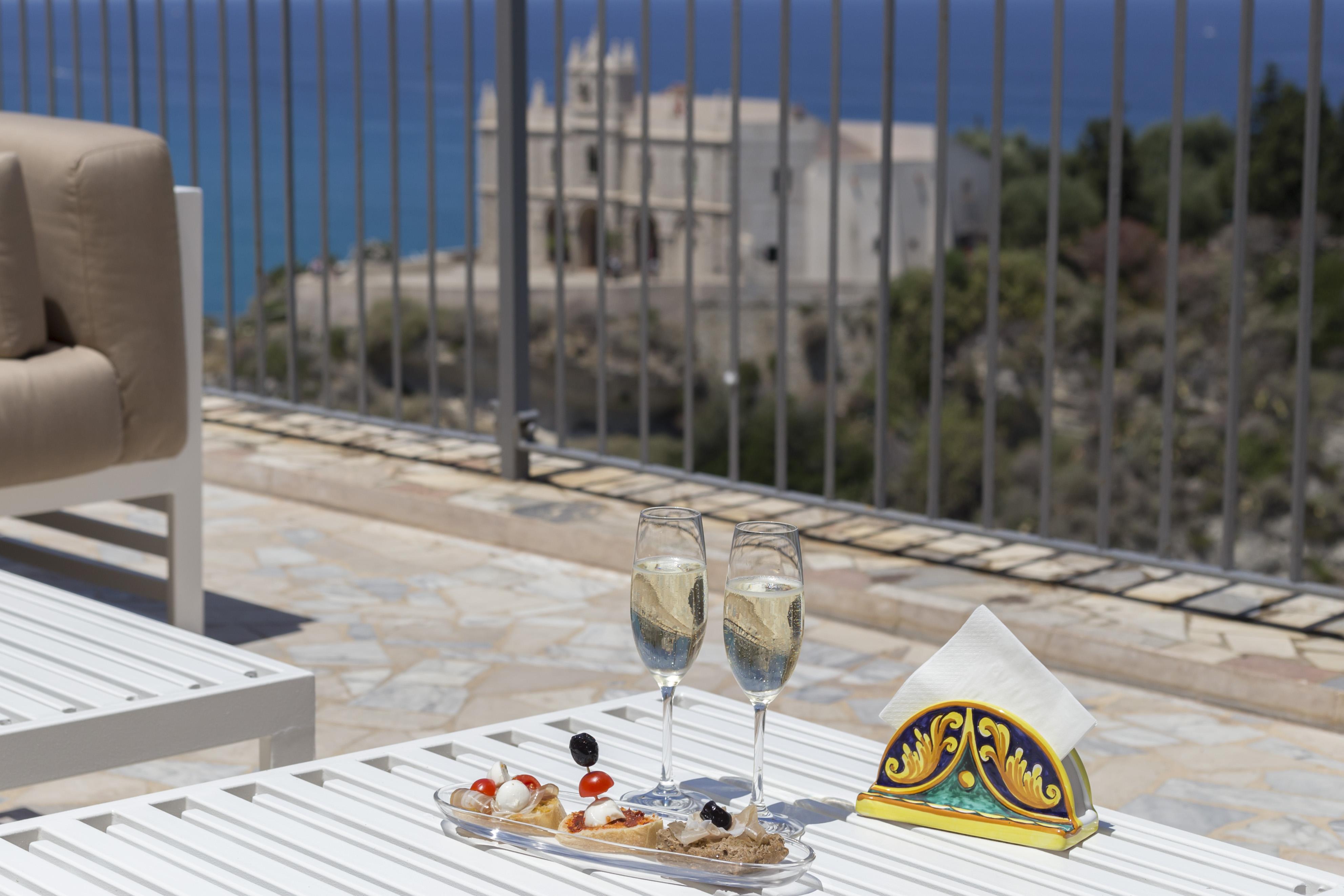 La Dolce Vita A Tropea Eksteriør billede